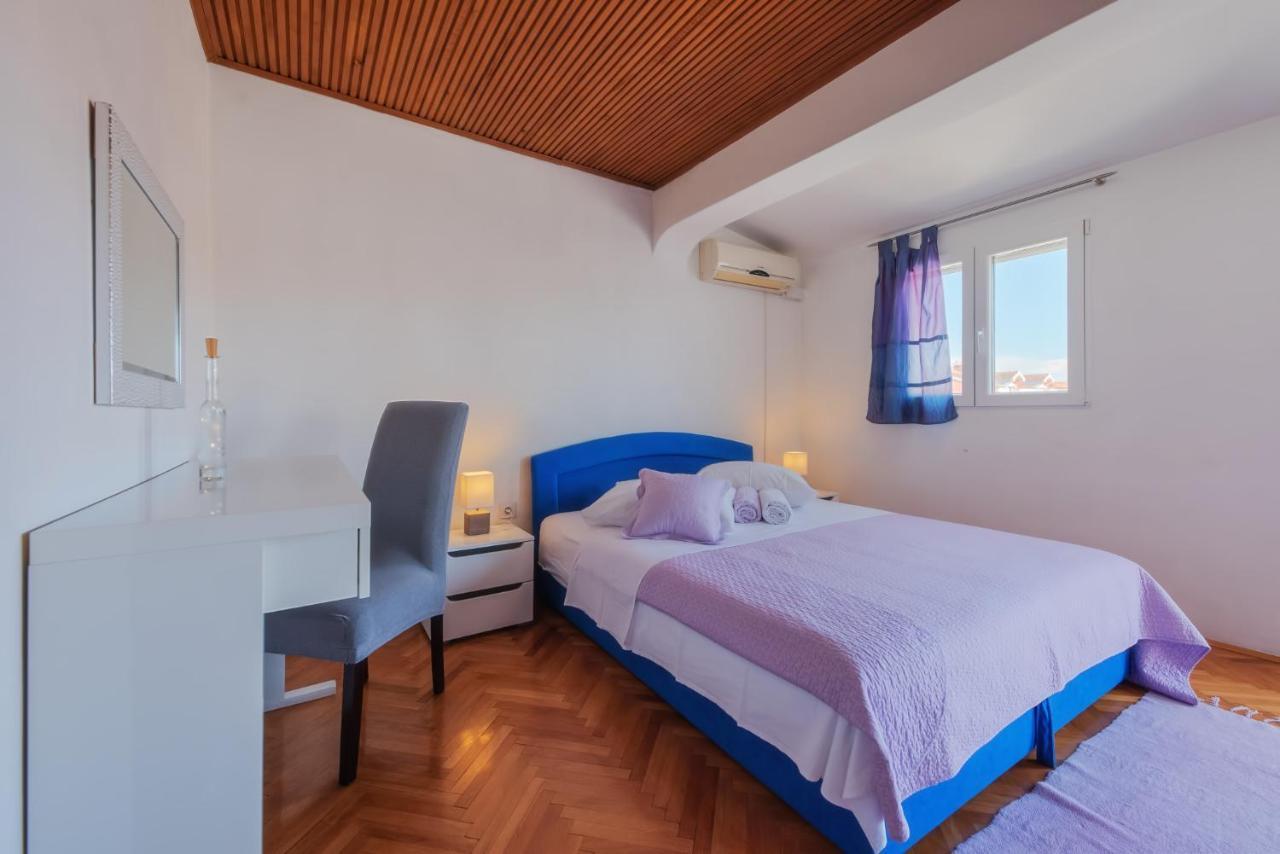 Gostinjska kuća Perica East *